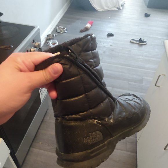 The North face winter boots - Picture 6 of 6